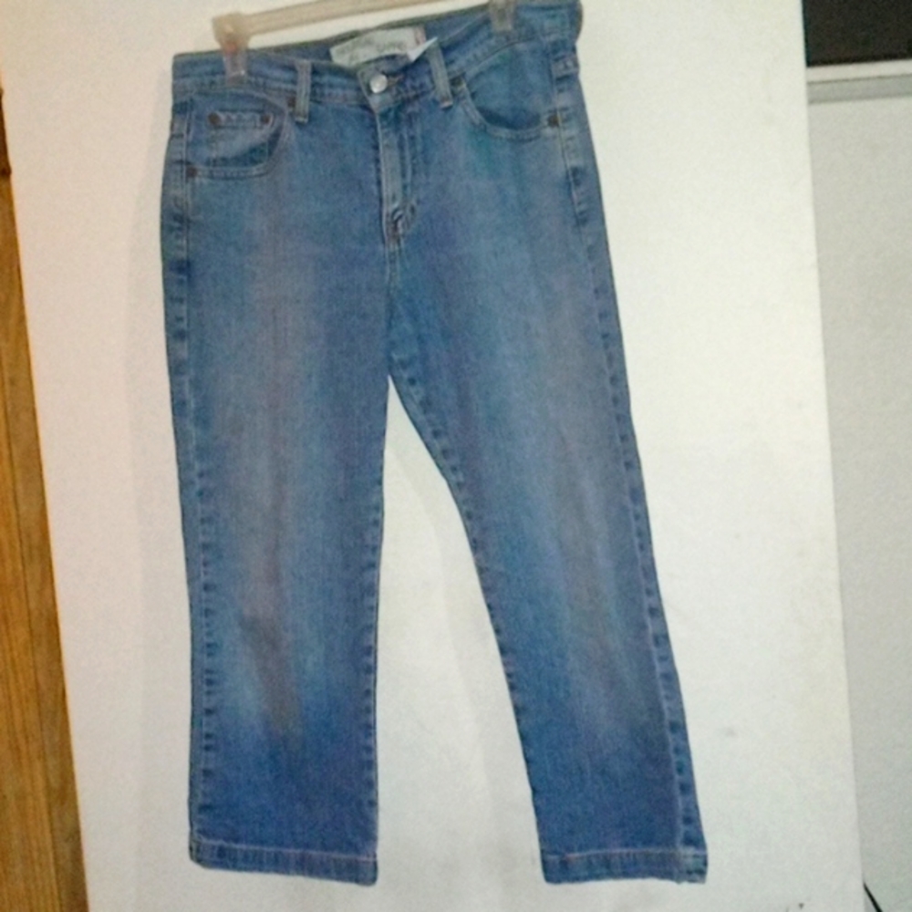 Levi's cropped jeans blue size 8